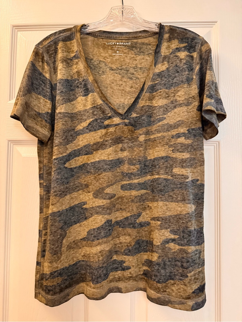 LUCKY BRAND short sleeve tee shirt.  SIZE MEDIUM.